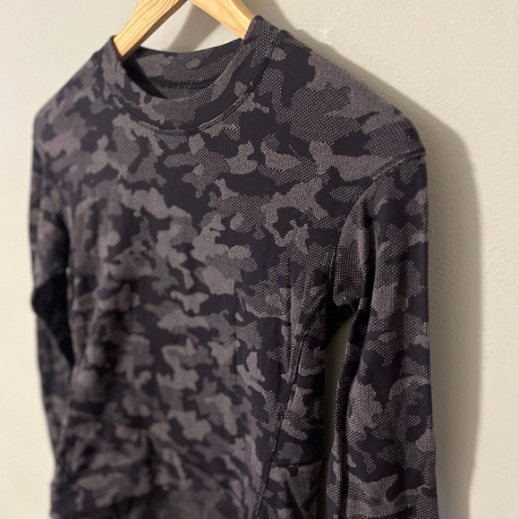 Lululemon Close to Crossing Long Sleeve Rulu Heritage Camo - Black - Size 4 - Picture 6 of 12